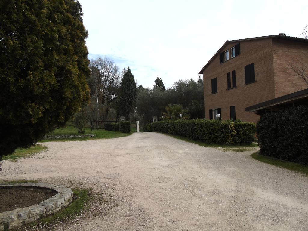 토티 Agriturismo Poponi 빌라 외부 사진